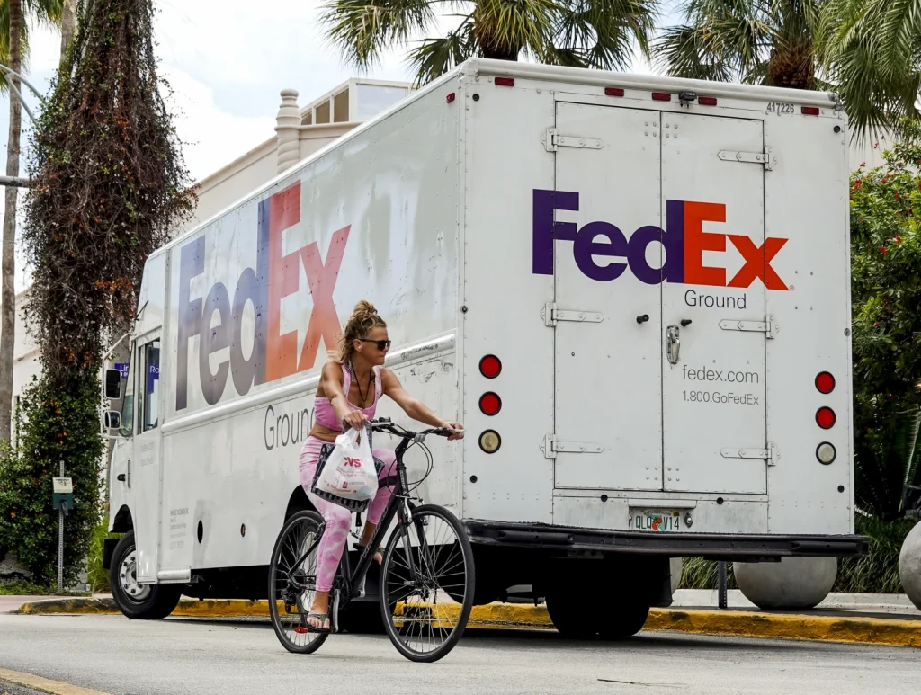 Bảng giá chuyển phát nhanh FedEx quận 12